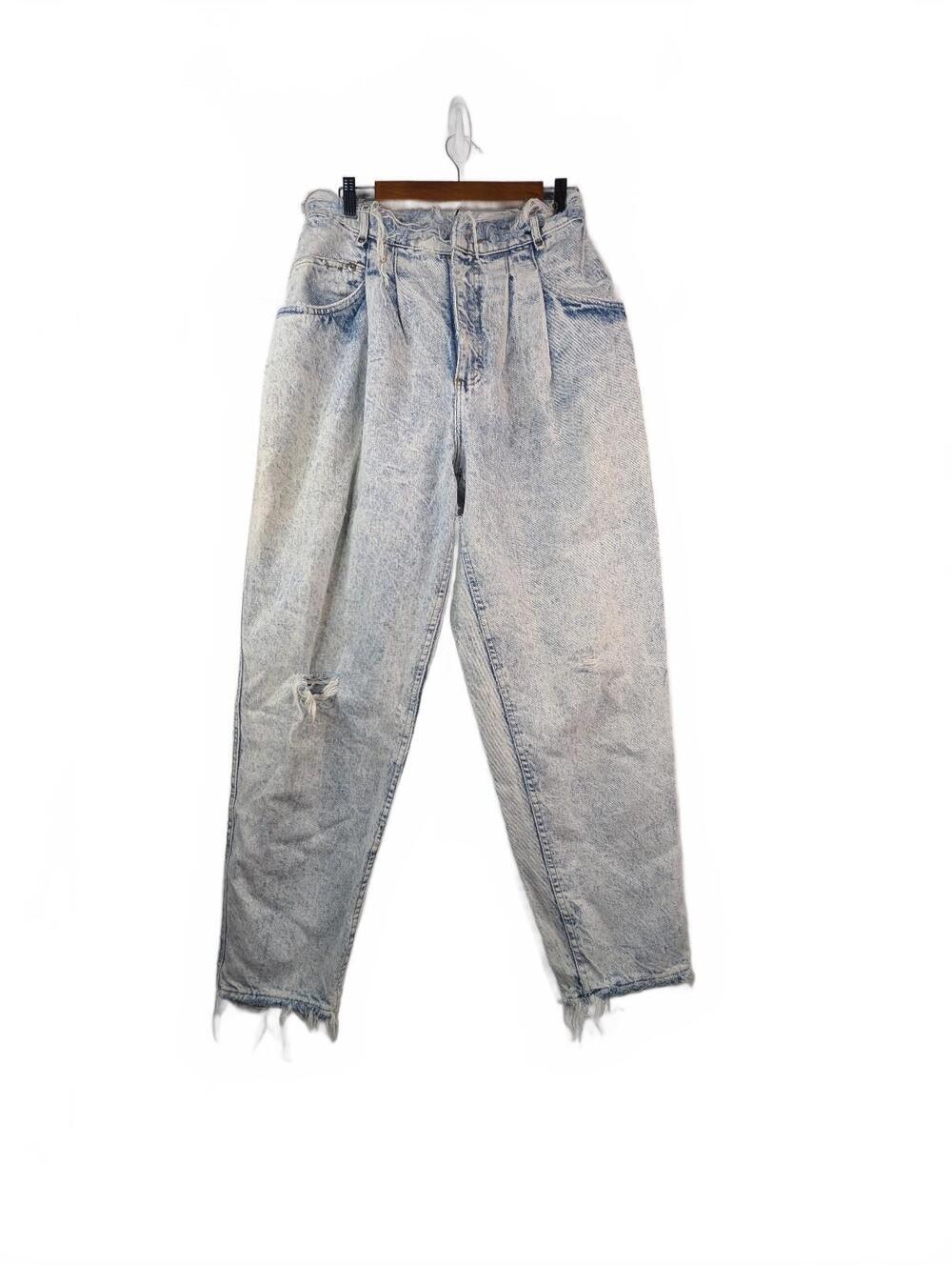 VTG 80's Thrashed High-Waisted Pleated Acid-Wash Mom Lee Jeans Size M
